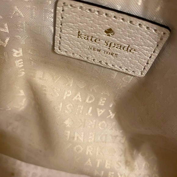 Kate Spade Large Crossbody White/Cream - Picture 5 of 11